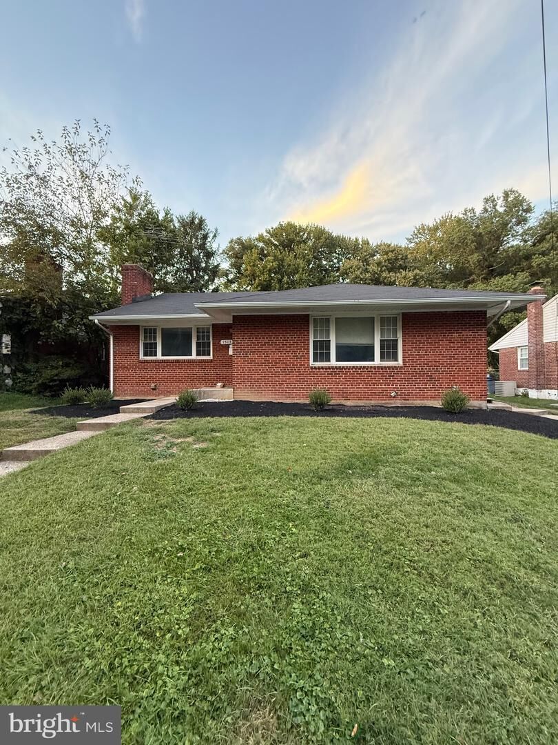 Property Photo:  1513 Flora Lane  MD 20910 