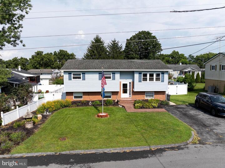 Property Photo: 501 Cara Court WV 25401