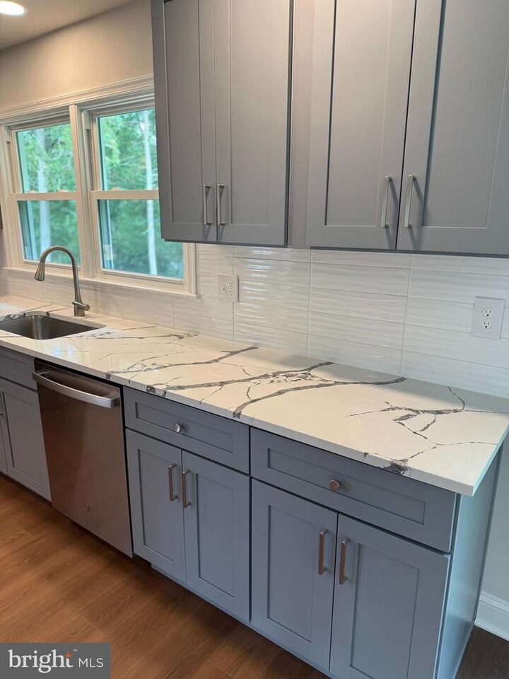 Property Photo: 521 Pasadena Drive NJ 08049