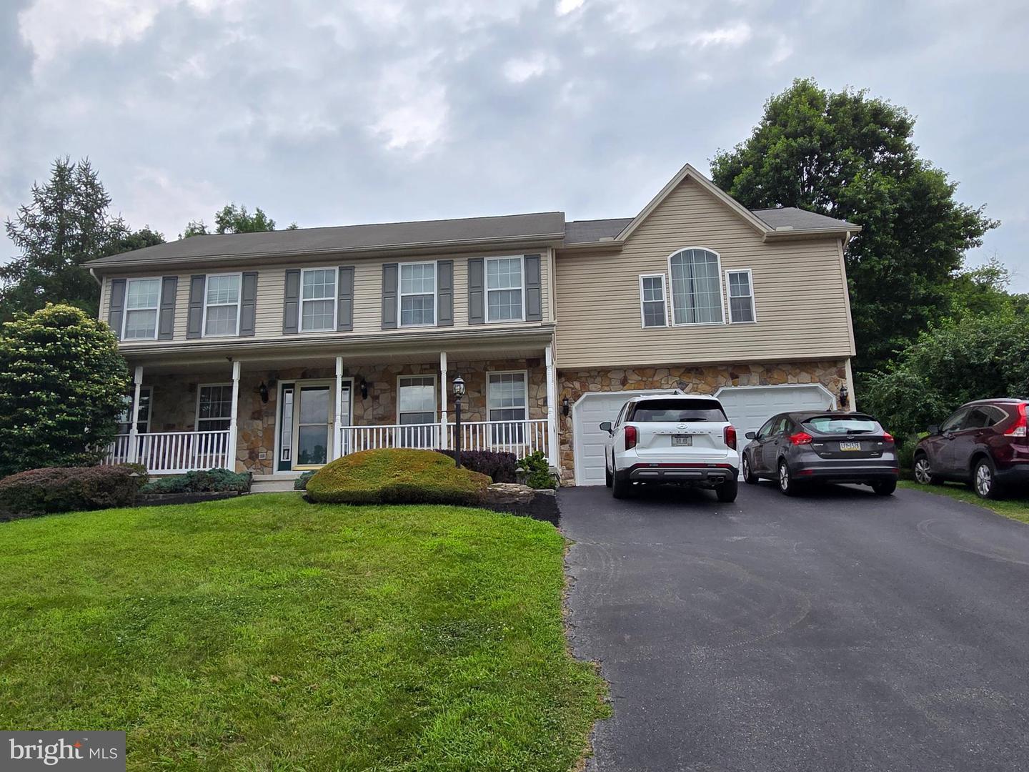 Property Photo: 3333 Overview Drive PA 17406