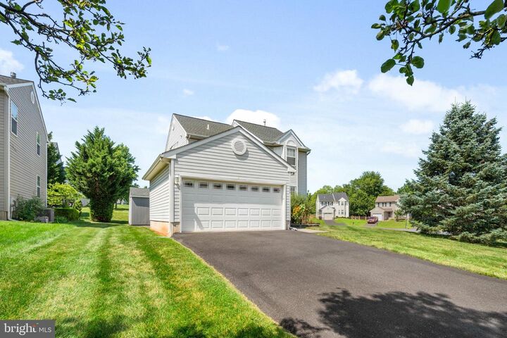 Property Photo: 726 Queen Road PA 19426
