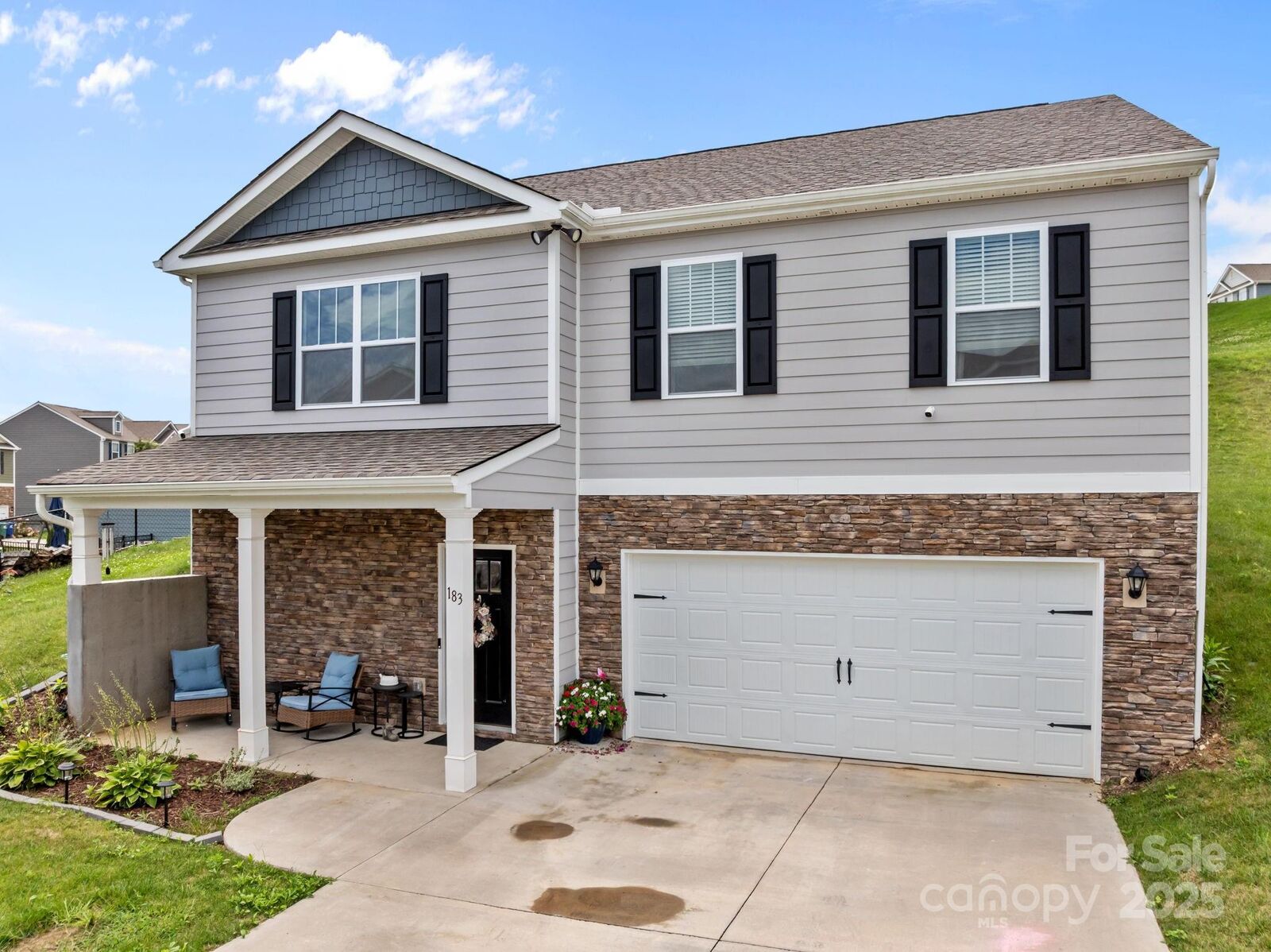 Property Photo: 183 Marathon Lane NC 28715
