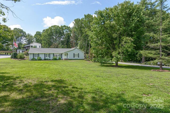 Property Photo: 231 Kimberly Ann Drive NC 28792