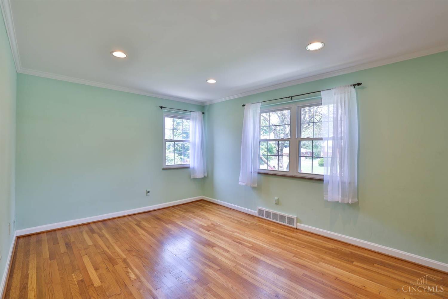Property Photo:  7803 Greenbriar Lane  OH 45243 