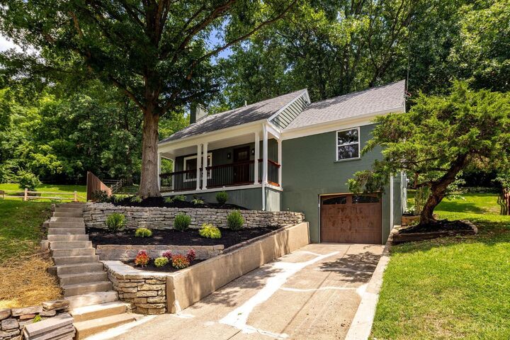 4316 Joan Place  Mariemont OH 45227 photo
