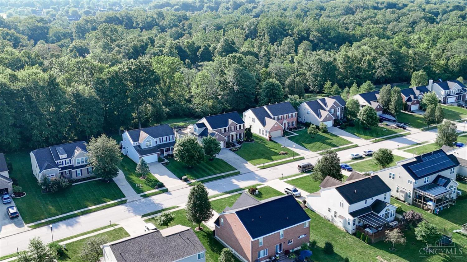 Property Photo: 1081 Hayward Circle OH 45150