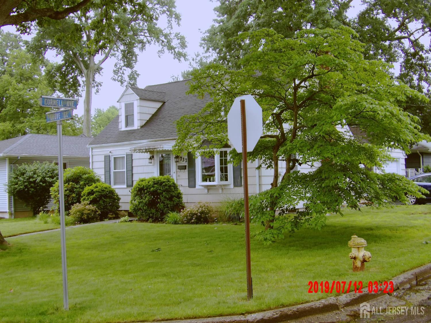 Property Photo:  732 Grove Street  NJ 07065 