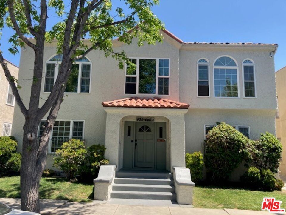 Property Photo: 440 N Orange Grove Ave CA 90036