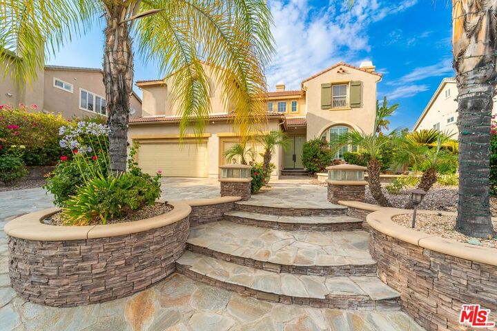 15 Via Del Renal Ct  Lake Elsinore CA 92532 photo
