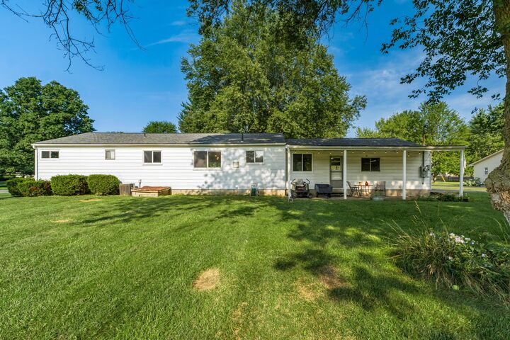 Property Photo:  4623 York SW Road  OH 43062 