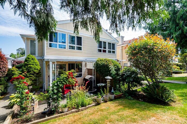 Property Photo:  12233 92 118  BC V3V 7S1 