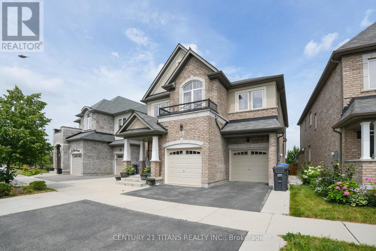 Photo de la propriété:  42 Lola Crescent  ON L7A 4J8 
