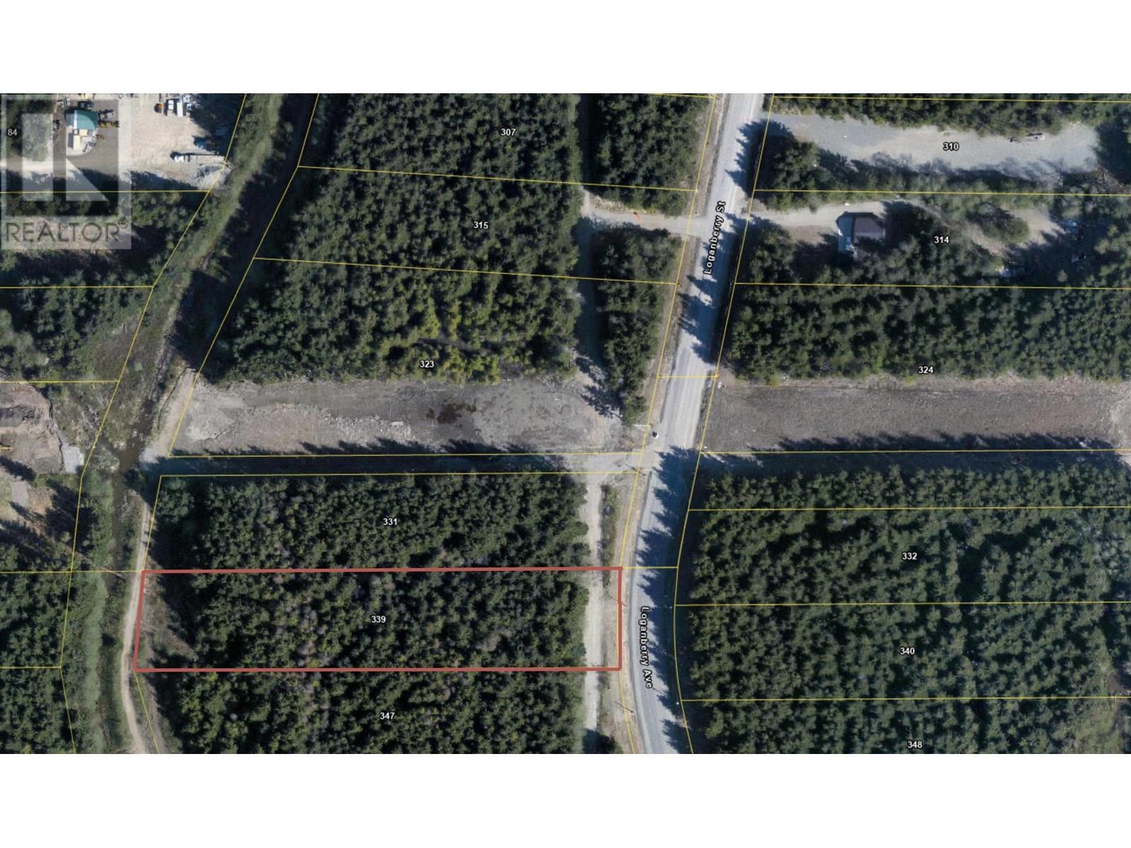 Photo de la propriété:  339 Loganberry Street  BC V8C 0B6 
