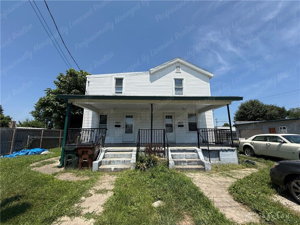 Property Photo:  1835 Hillsdale  OH 45414 