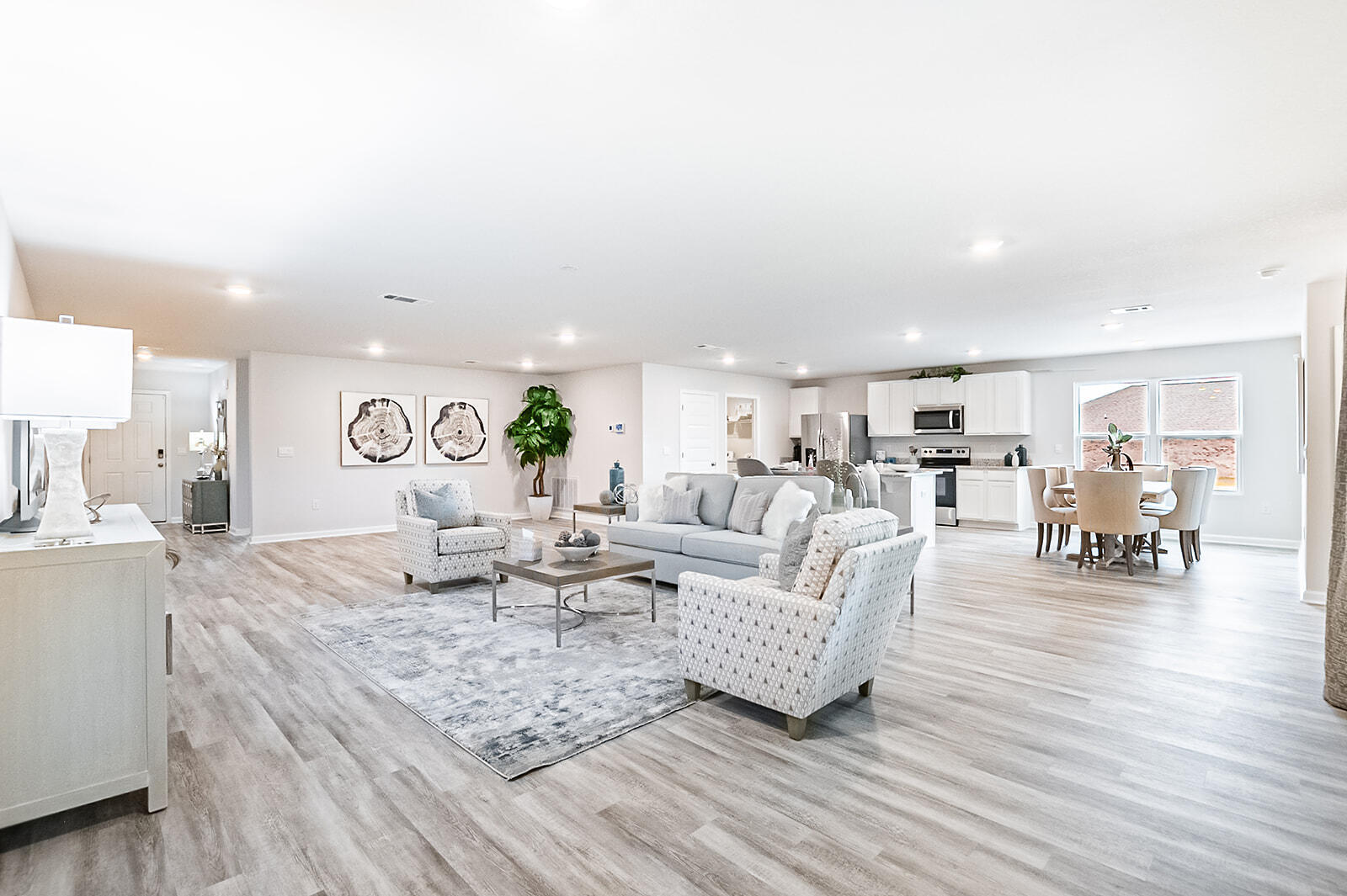 Property Photo: 5425 Torchwood Drive FL 32531