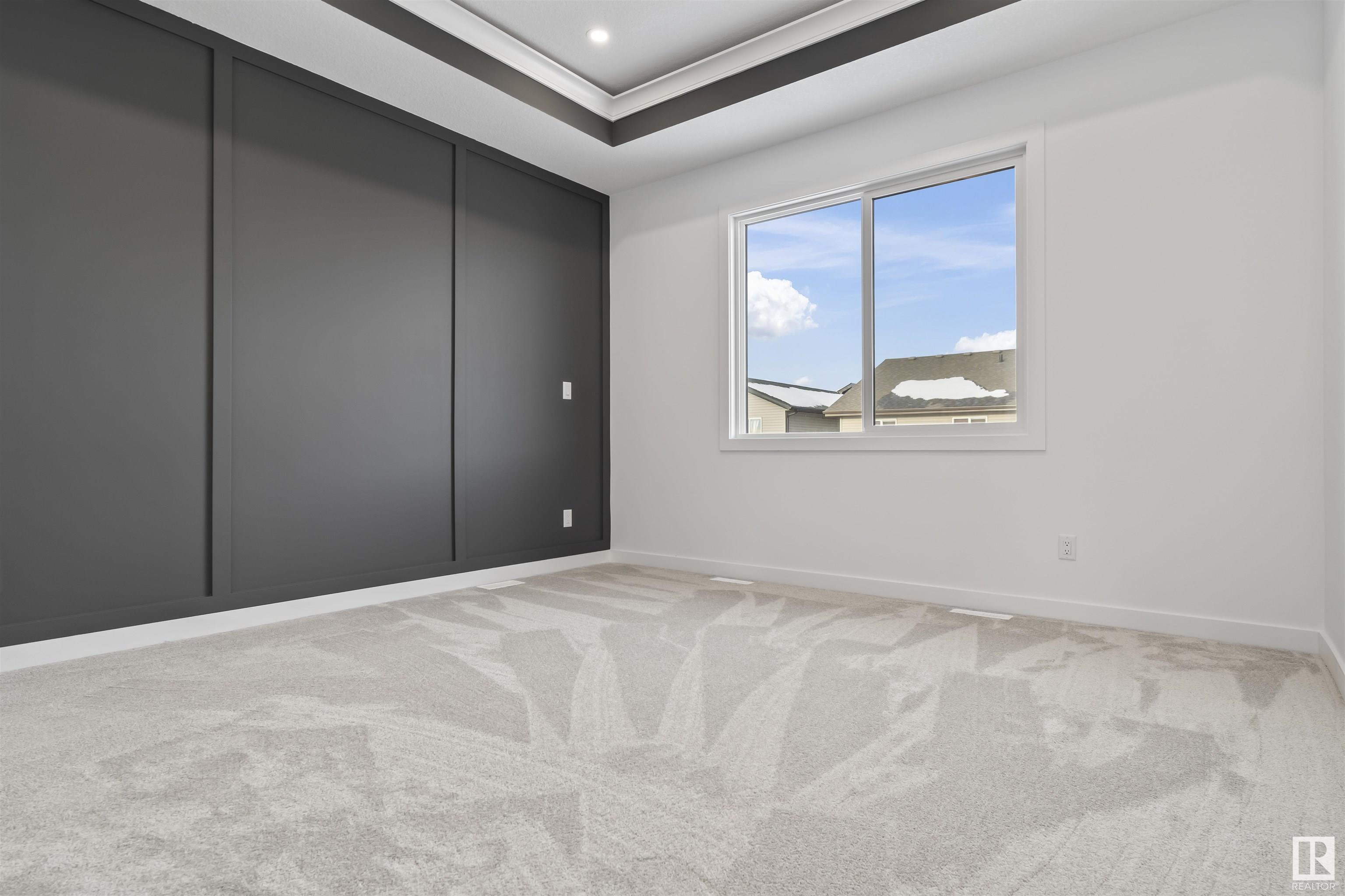 Photo de la propriété: 22526 98A Avenue NW AB T5T 7R7
