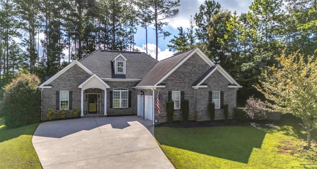 Property Photo: 738 Cherokee Rose GA 30110