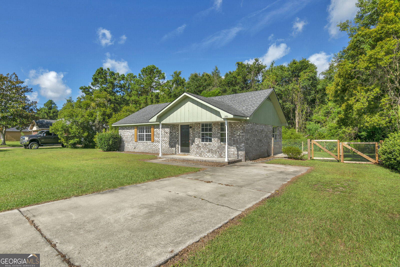 Property Photo: 391 Sabreena Circle GA 31313