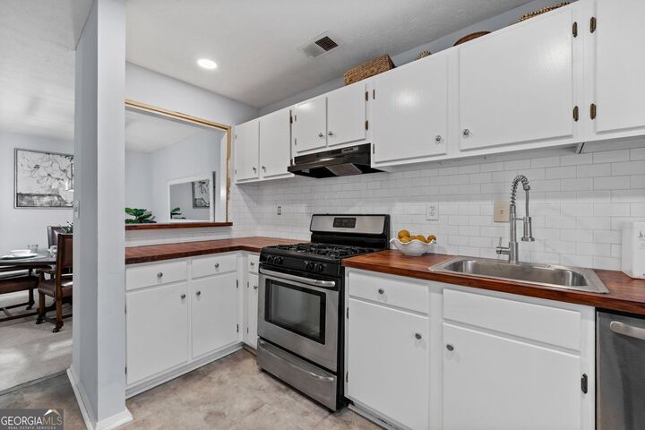 Property Photo: 1507 Wynnes Ridge Circle SE GA 30067