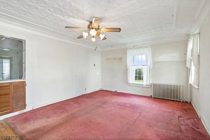 Property Photo:  10 Loomis St  NJ 08869 