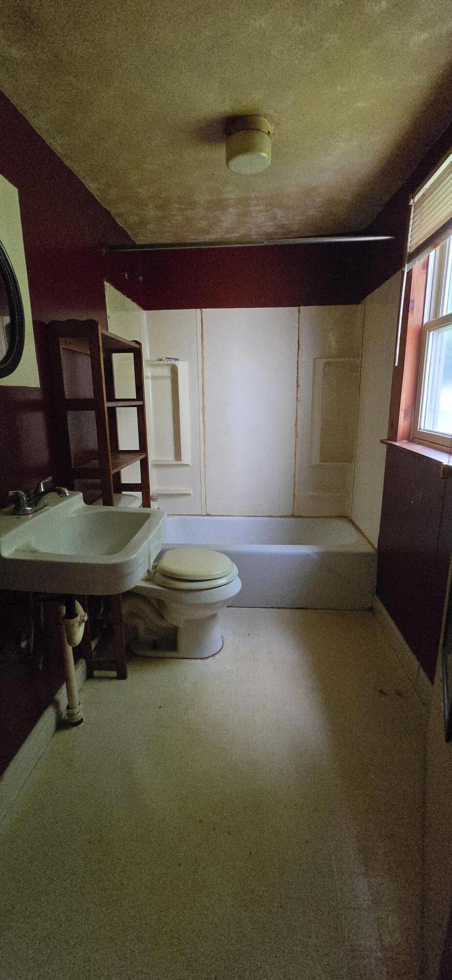 Property Photo: 274 South St WV 24983