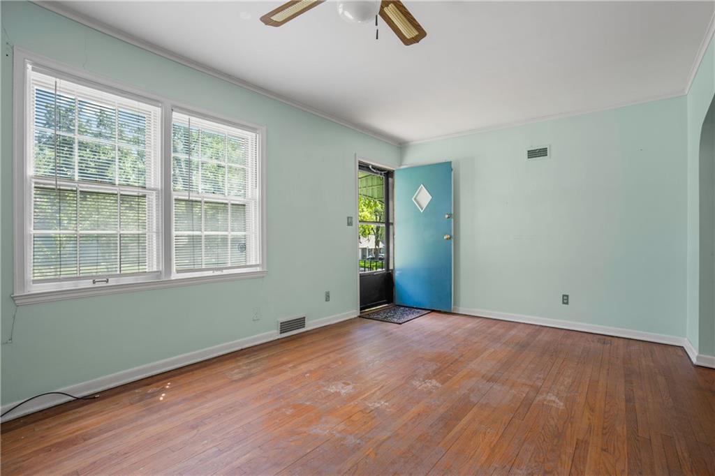 Property Photo:  5218 Juniper Drive  KS 66205 