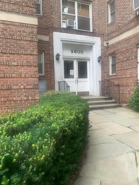 Property Photo: 2600 Henry Hudson Parkway 1E NY 10463