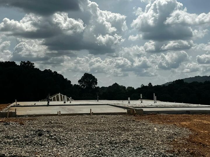 Property Photo: 3067 Villas Creekside Drive TN 37725