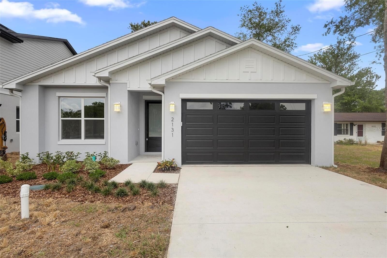 Property Photo: 2131 Brighton Lane FL 32817