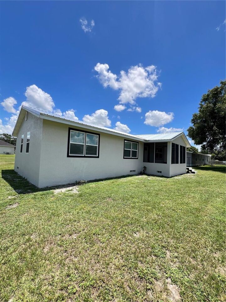 Property Photo:  203 Clearwater Avenue  FL 33868 