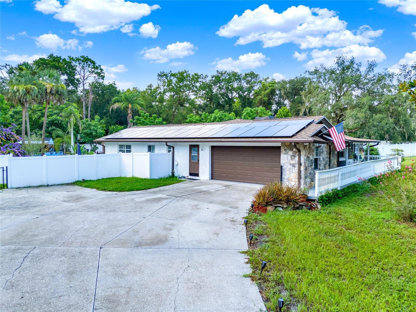 Property Photo:  1745 Yvonne Street  FL 32712 