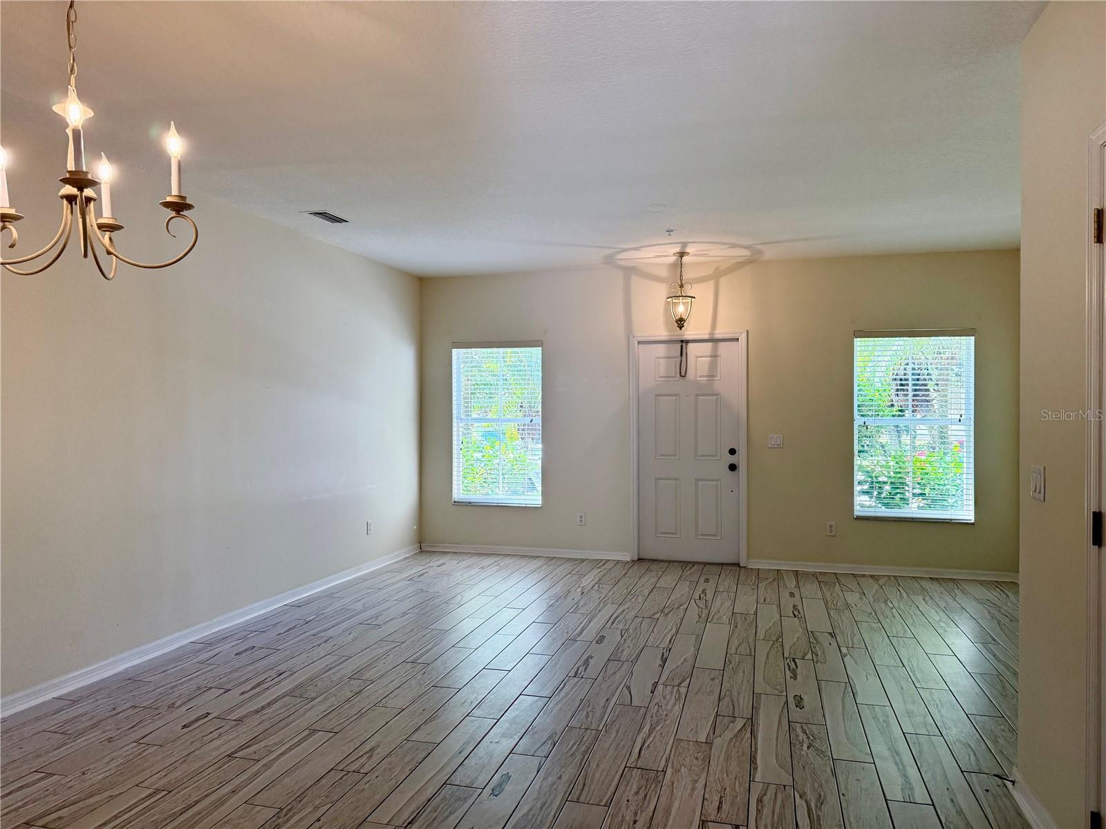 Property Photo: 13758 Daniels Landing Circle FL 34787