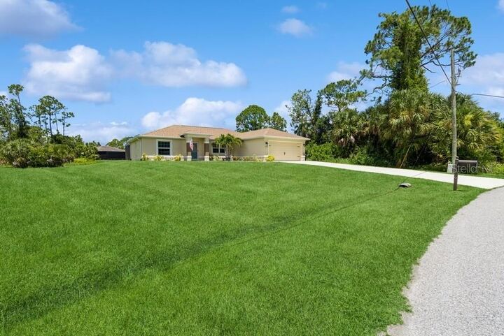 Property Photo: 1599 Dinsmore Street FL 34288