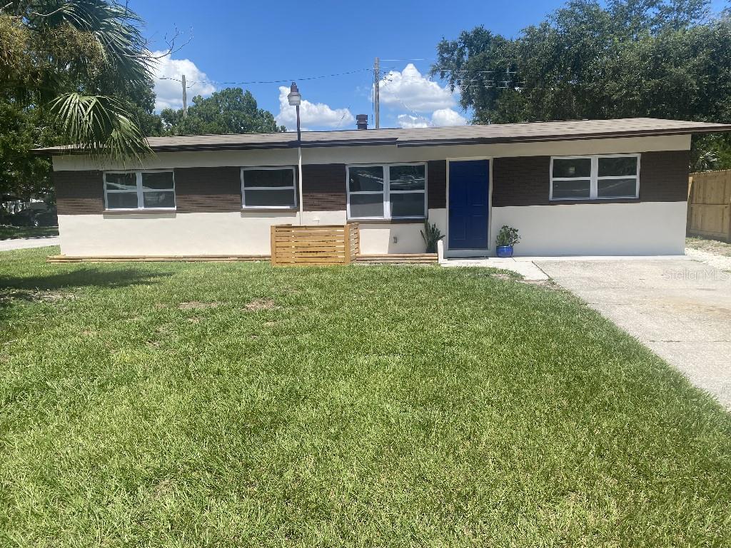 4931 Halifax Drive  Tampa FL 33615 photo