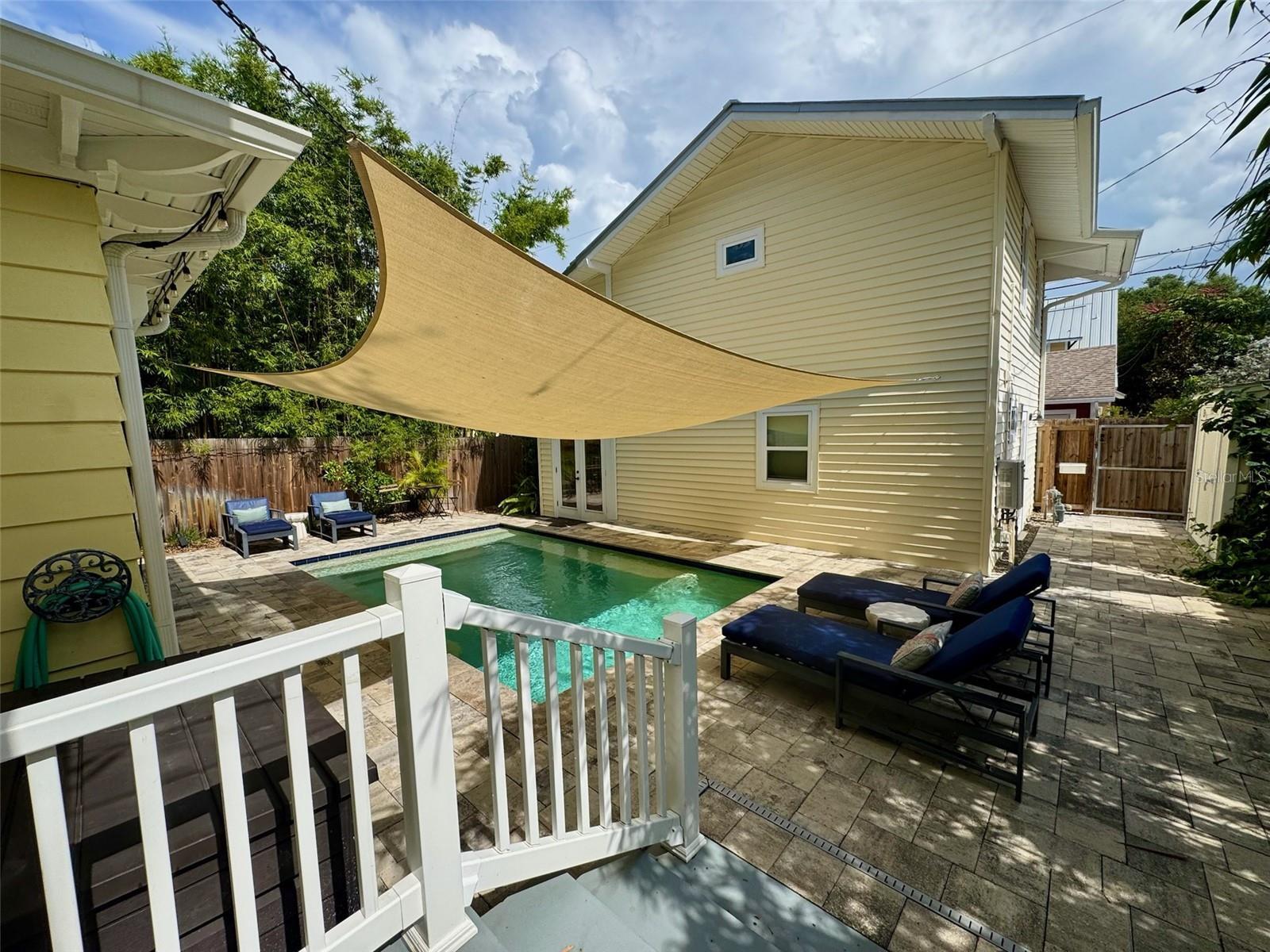 Property Photo:  221 13th Avenue NE  FL 33701 