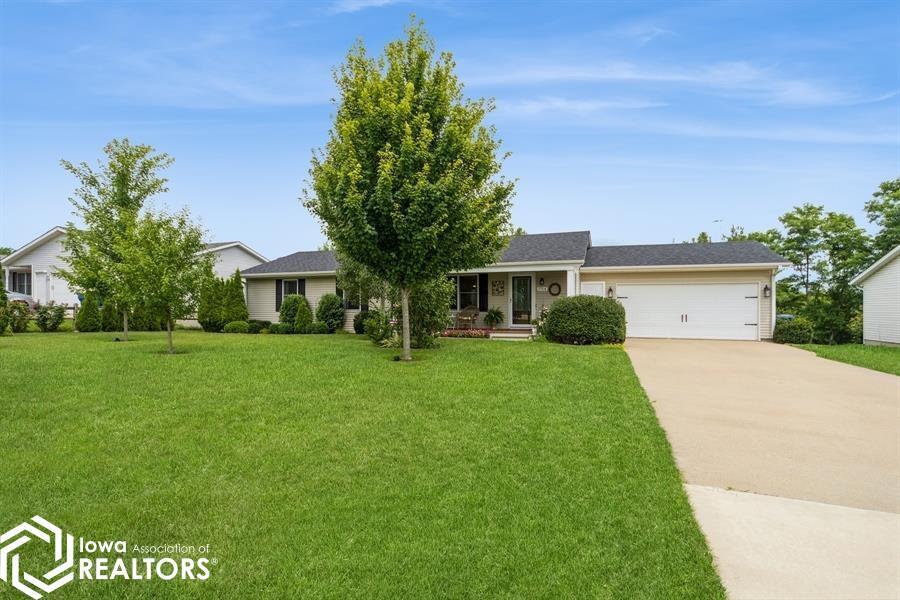 Property Photo:  1714 Neil  IA 50219 