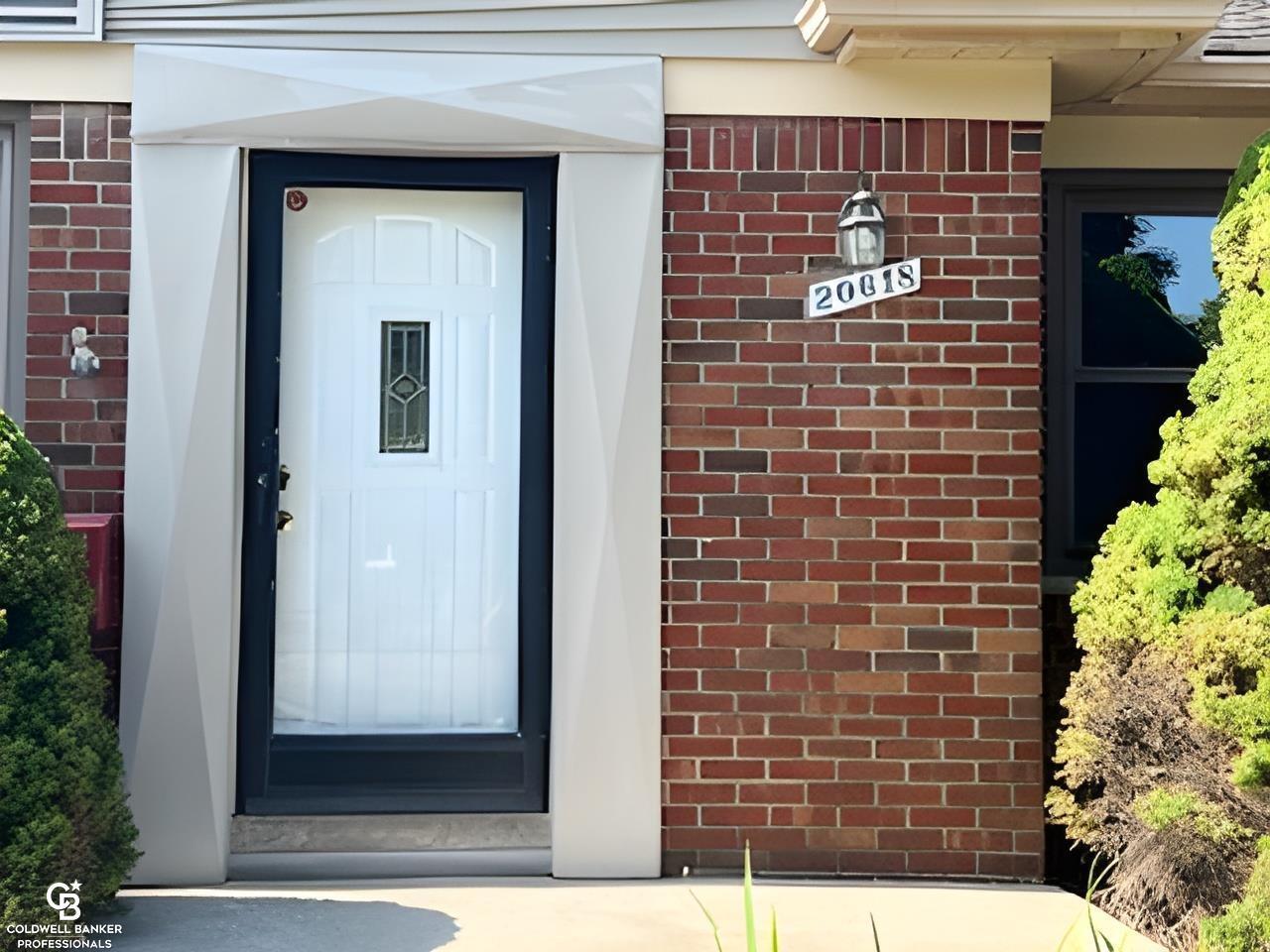 20618 Sunnyside Street  Saint Clair Shores MI 48080 photo
