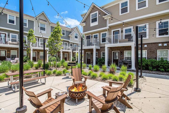 209 Katie Lane  Brighton MI 48116-4701 photo