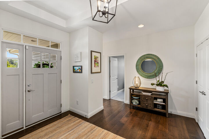 Property Photo: 10770 N Firefly Ct WI 53097