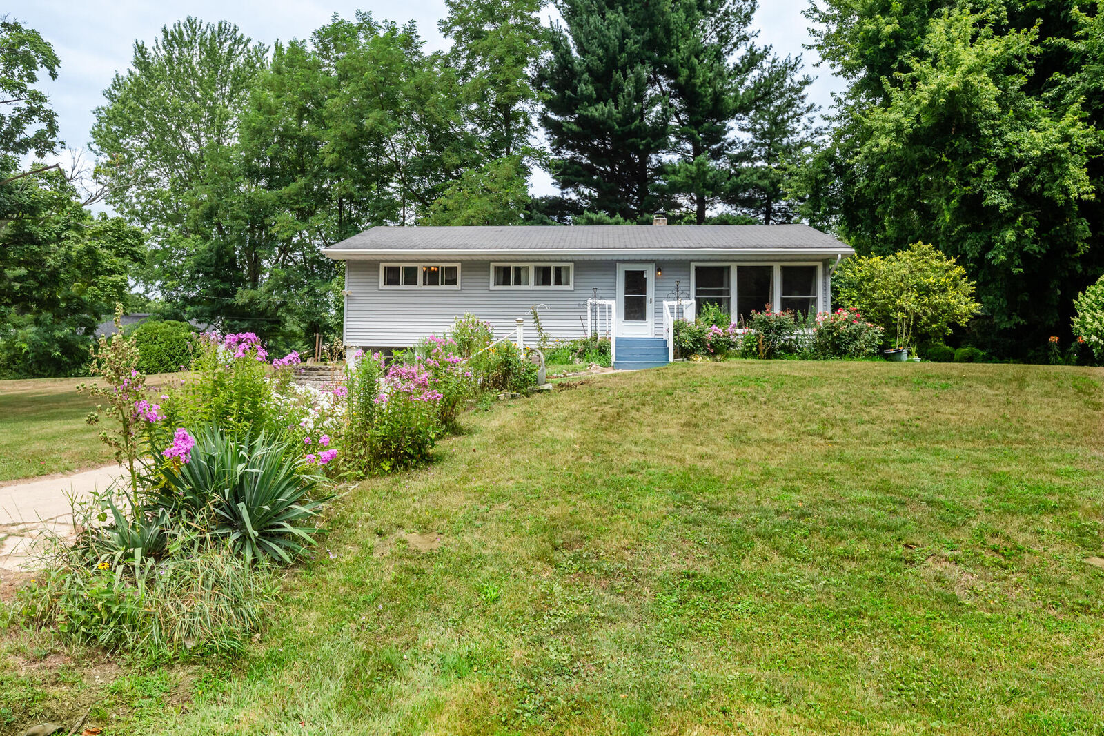 Property Photo: 3451 Midway Drive MI 49126