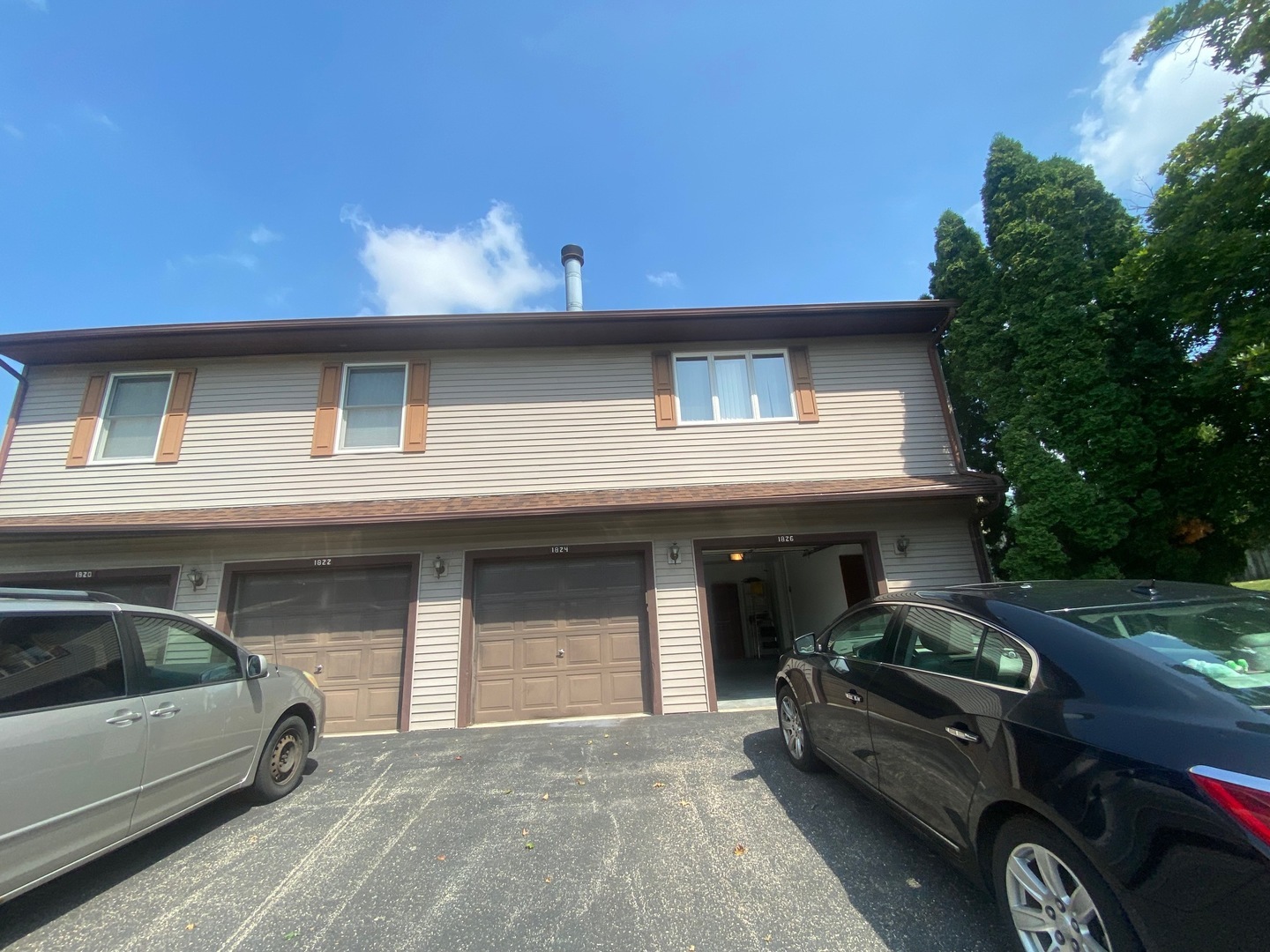 1826 Kerrybrook Court 1826  Sycamore IL 60178 photo