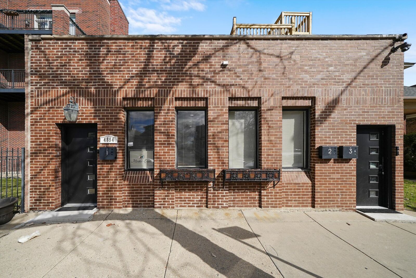 Property Photo: 4854 W Addison Street IL 60641