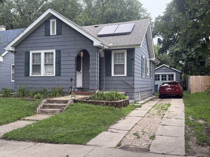 Property Photo: 609 S Union Street IL 60505