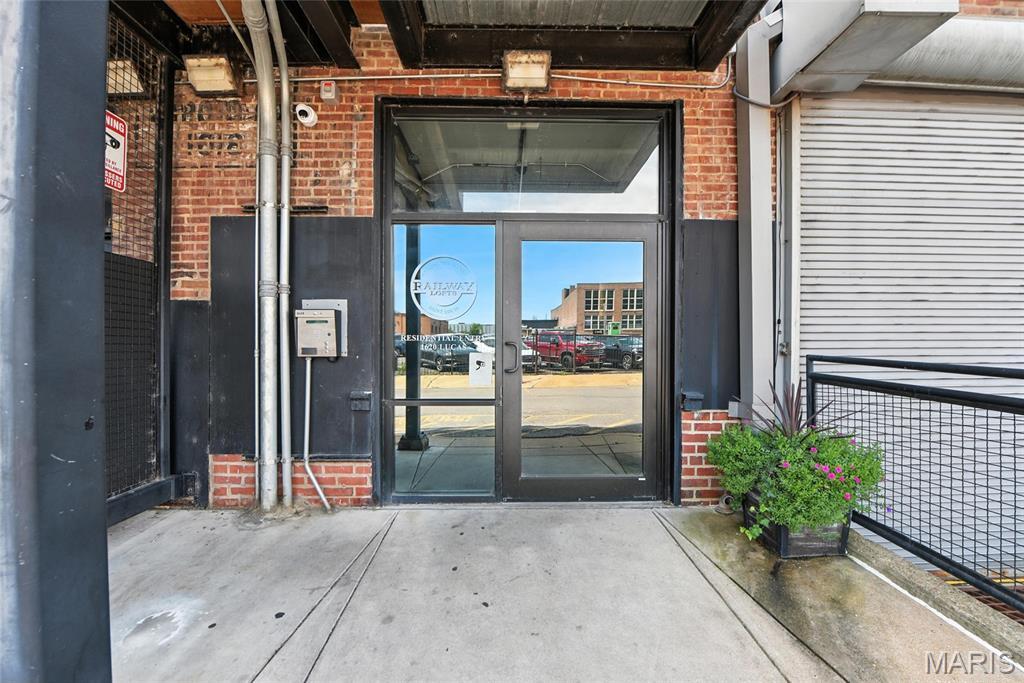 Property Photo:  1619 Washington Avenue 602  MO 63103 