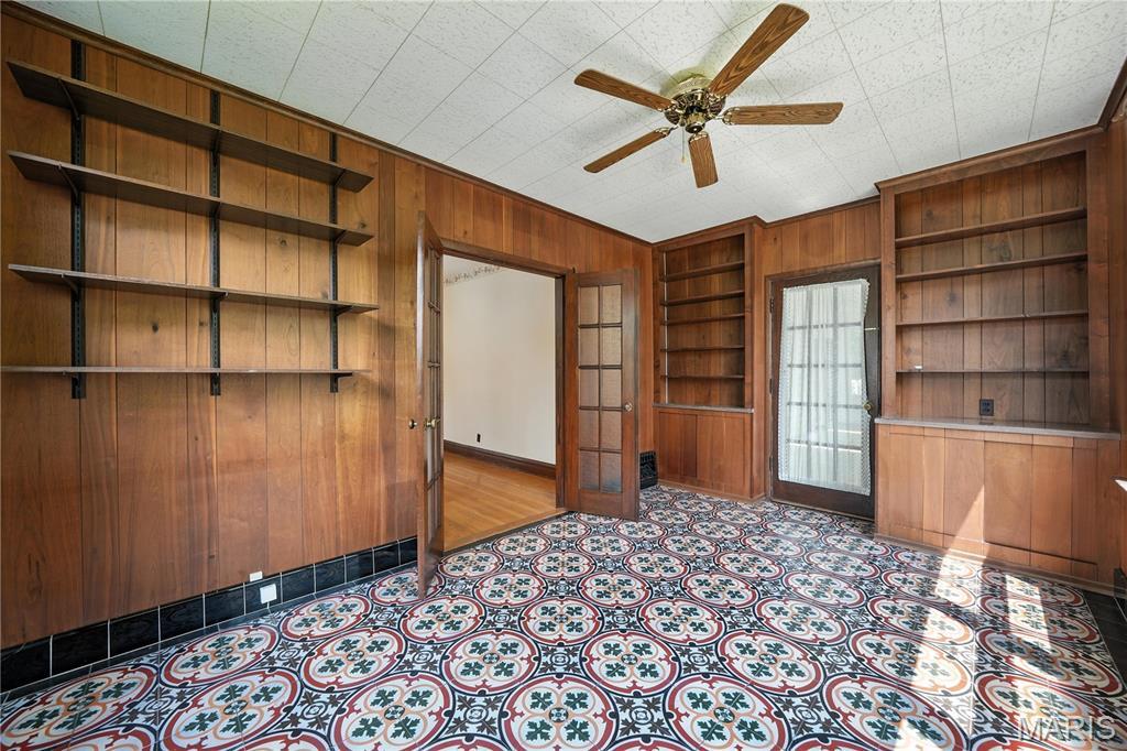 Property Photo: 9310 Old Bonhomme Road MO 63132