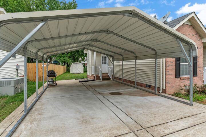 Property Photo:  110 Sycamore Dr  TN 37188 