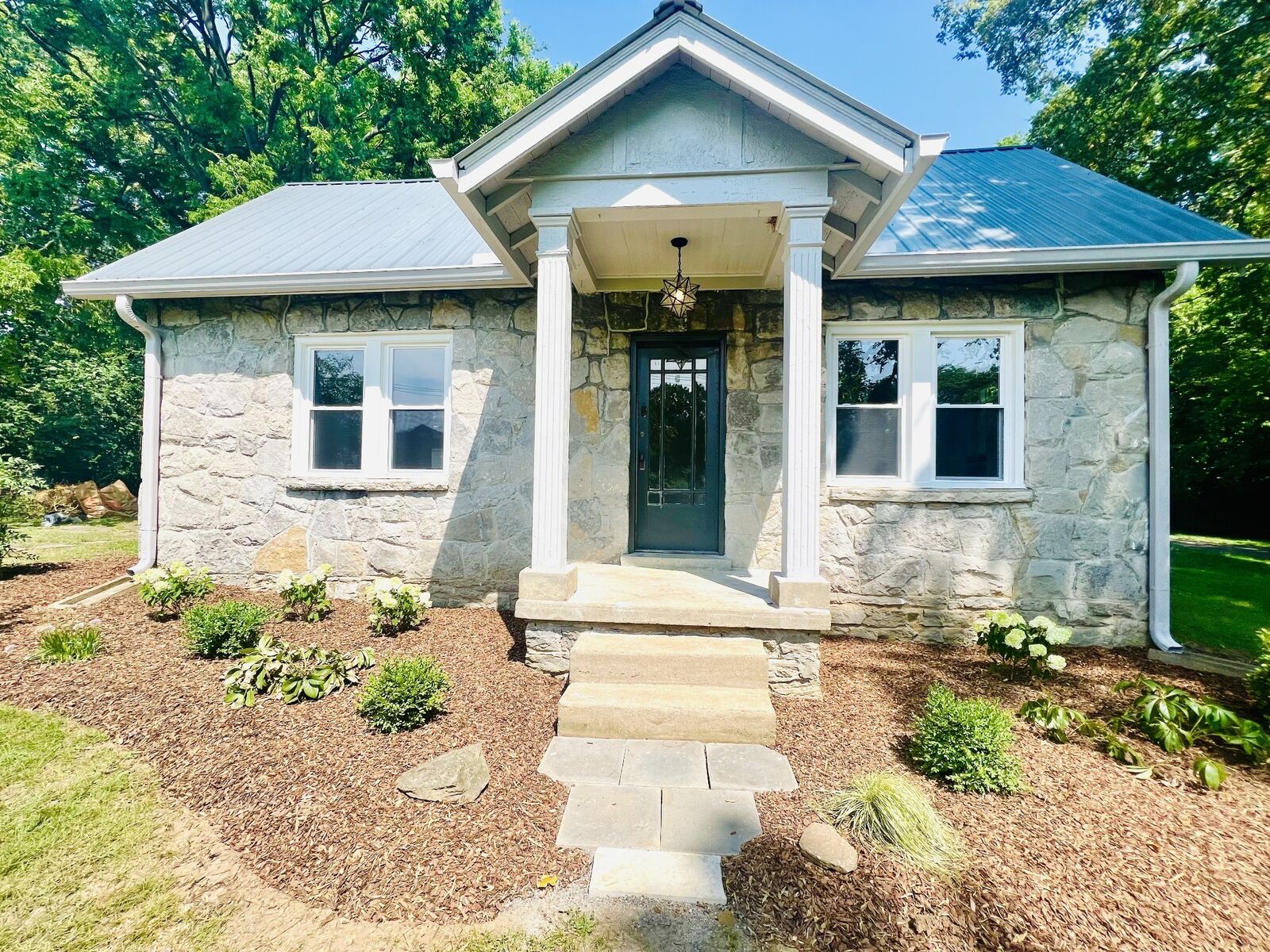 Property Photo:  1525 Riverside Dr B  TN 37206 