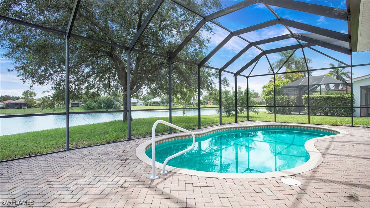 Property Photo:  2864 Blossom Court  FL 34120 