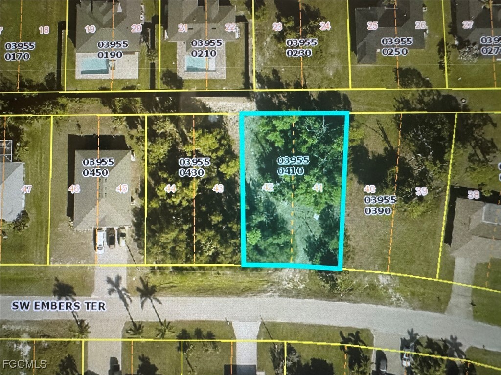 Property Photo: 2621 SW Embers Terrace FL 33991