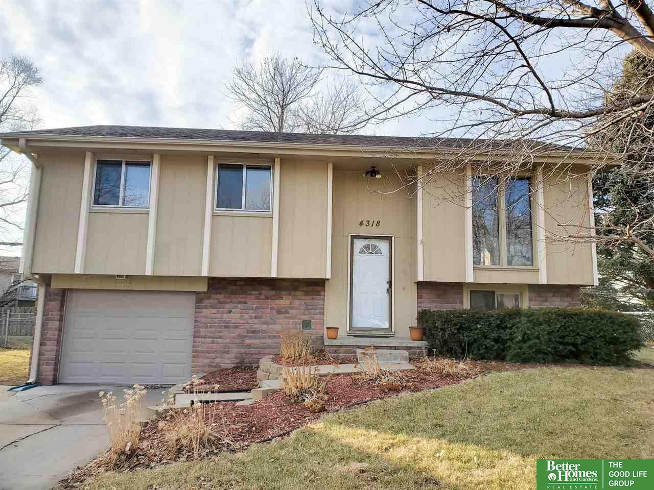 Property Photo: 4318 N 129 Street NE 68164